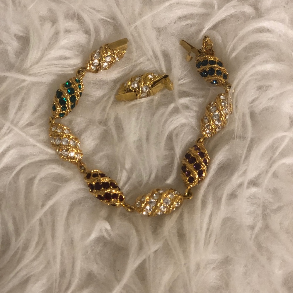 Camrose & Kross Women's Gold Tone Rhinestone Egg Shape Links Bracelet Size OS